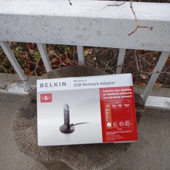 New In Box  Belkin USB NetWork Adapter - Picture 2 of 6